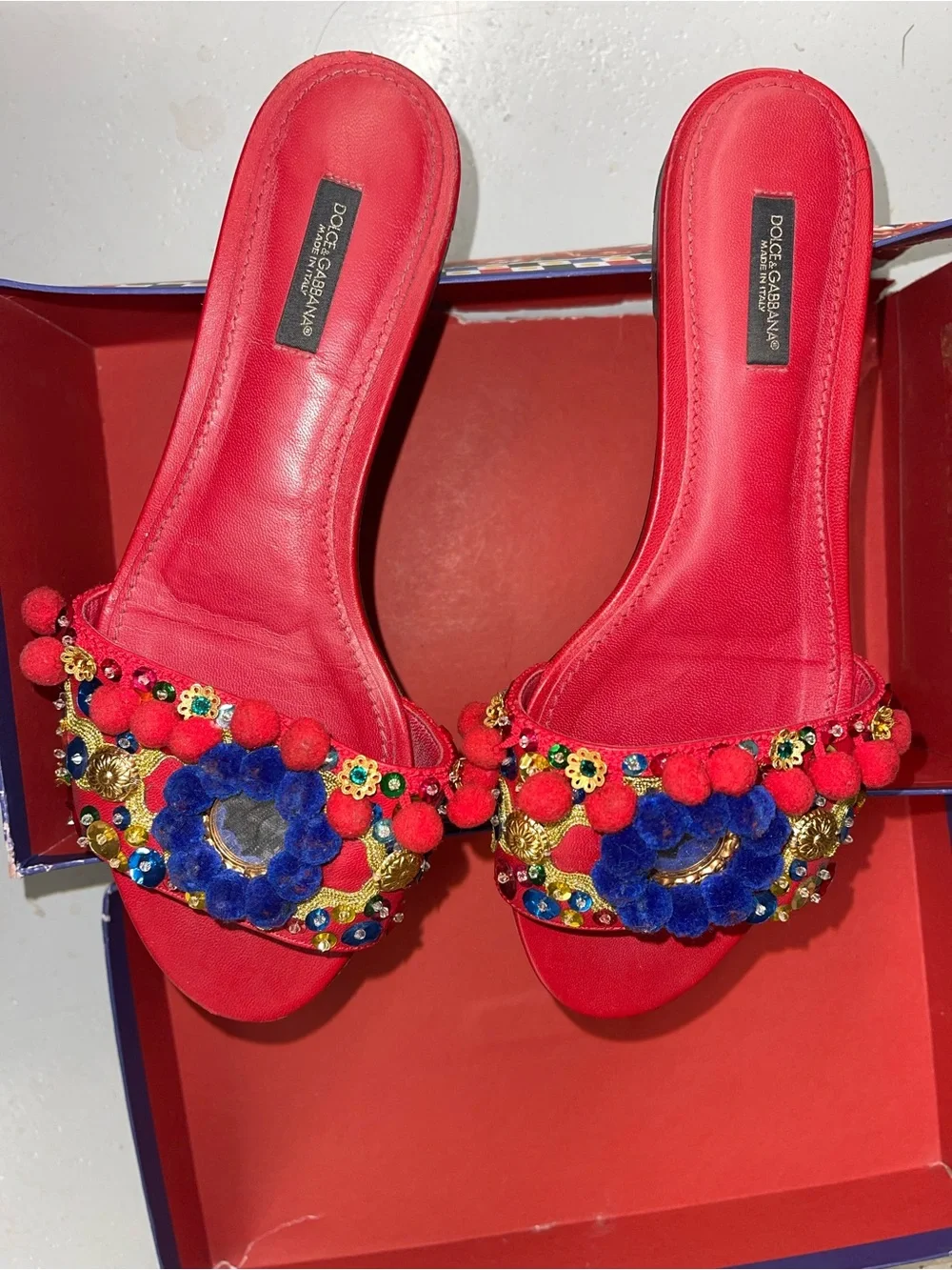 Statement Piece Dolce & Gabbana Red Embellished Pom-Pom Slide Mules - Picture 3 of 10